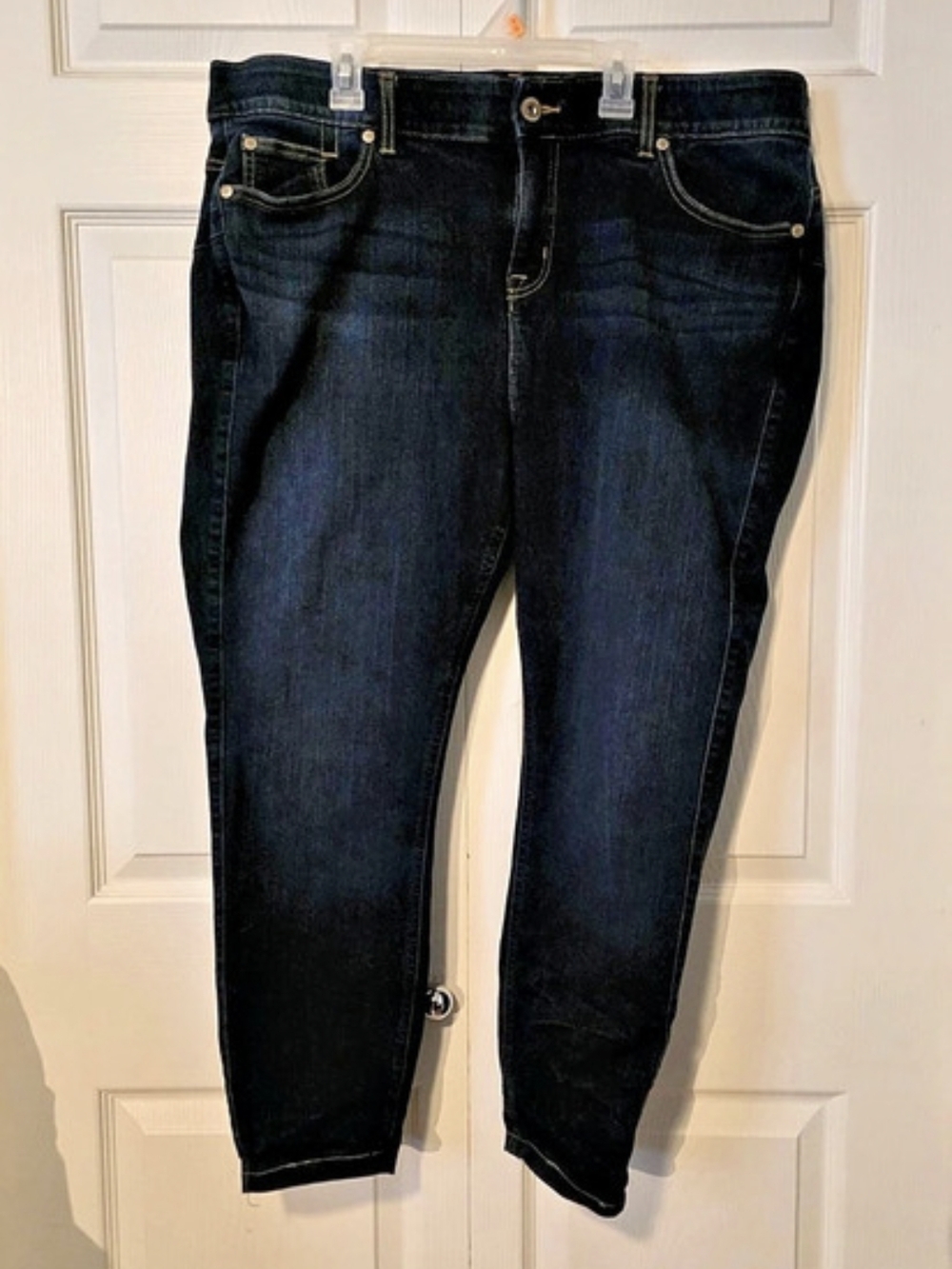 TORRID Bombshell Skinny Jean - Premium Stretch Dark Wash Skinny Jeans Size 20